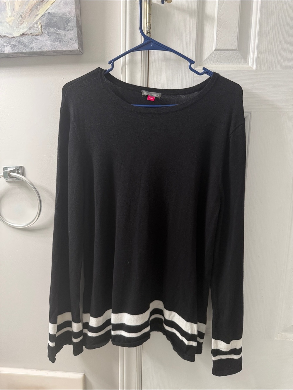 Black and White Stripe Hem Crewneck Sweater - (Unknown Brand)